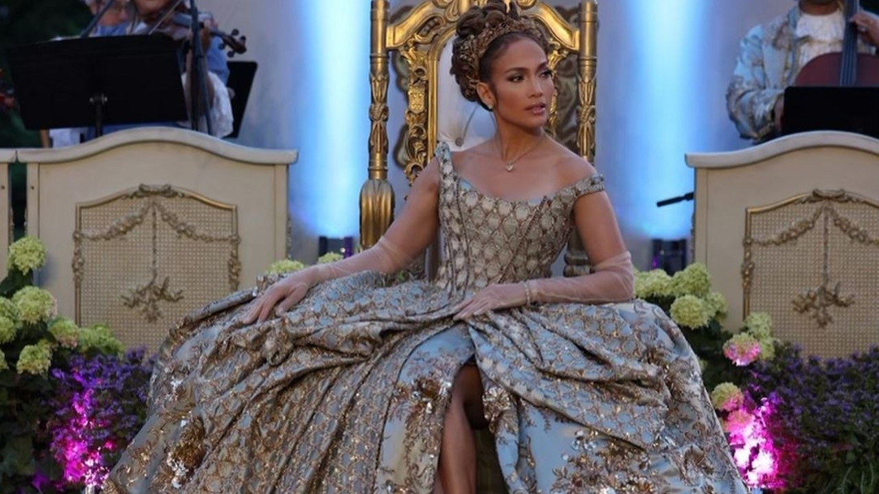 Jennifer Lopez celebra aniversário com tema inspirado em 'Bridgerton' Lorena Bueri