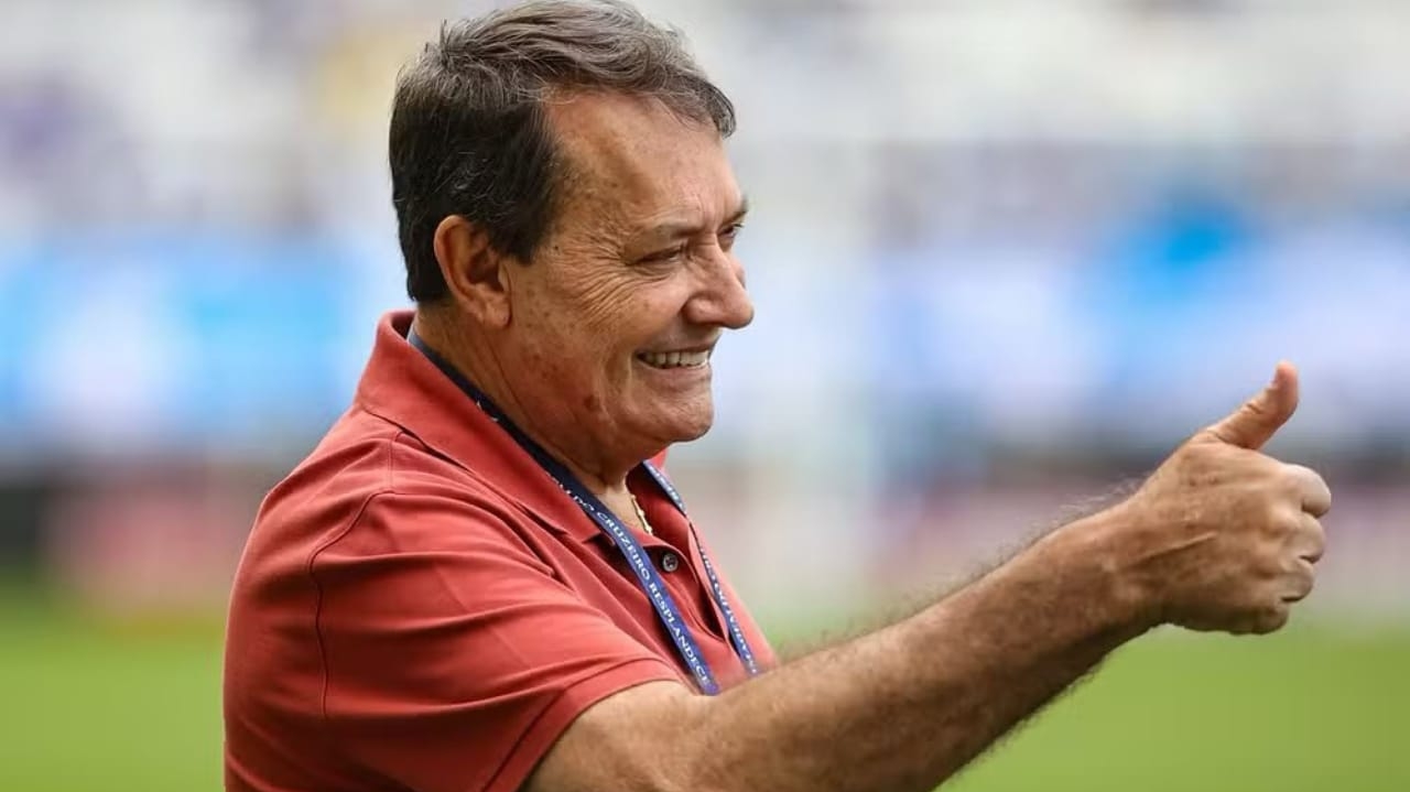 Pedro Lourenço cobra técnico do Cruzeiro pelo uso de reforços Lorena Bueri