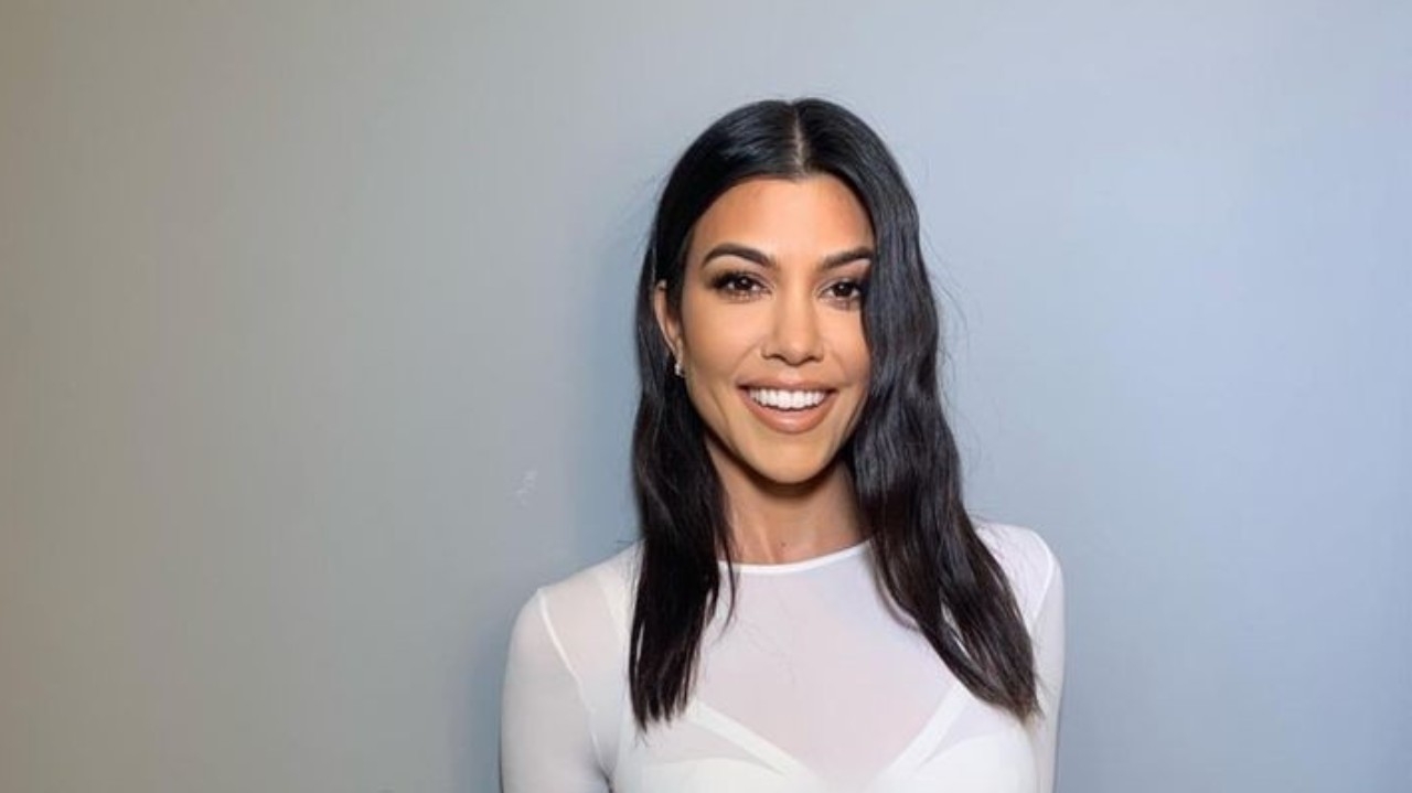 Kourtney Kardashian estaria distante de seu filho Mason Disick, revela fonte Lorena Bueri