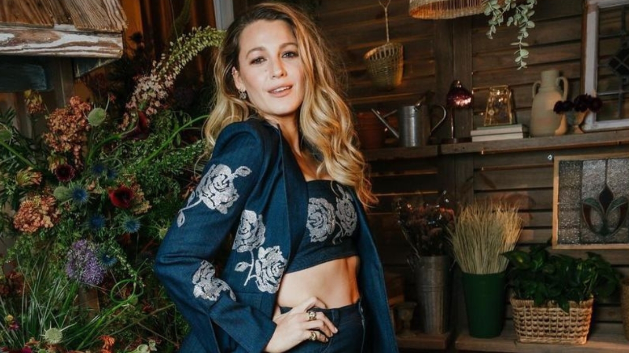 Blake Lively anuncia lançamento e entra oficialmente para o ramo da beleza Lorena Bueri