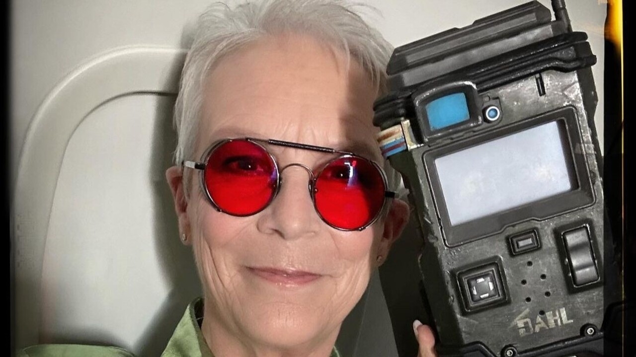 Jamie Lee Curtis se desculpa por atacar filmes da Marvel Lorena Bueri