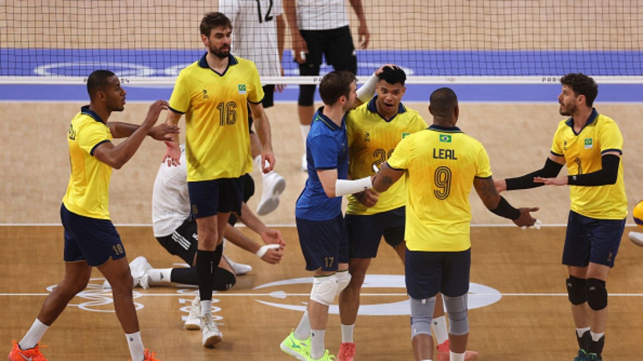 Olímpiadas: Brasil vence Egito no vôlei masculino por 3 sets a 0 e se classifica Lorena Bueri