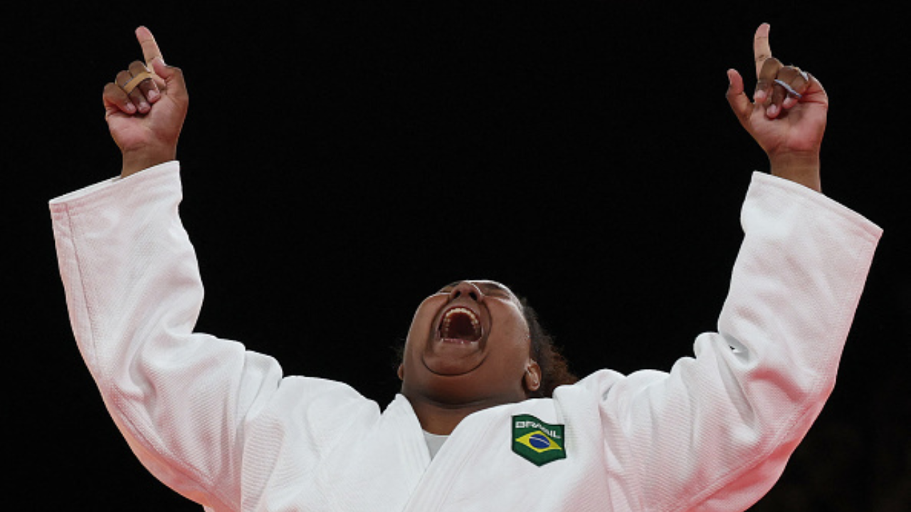 Beatriz Souza é treinada por Maria Suelen: sua algoz em 2021  Lorena Bueri