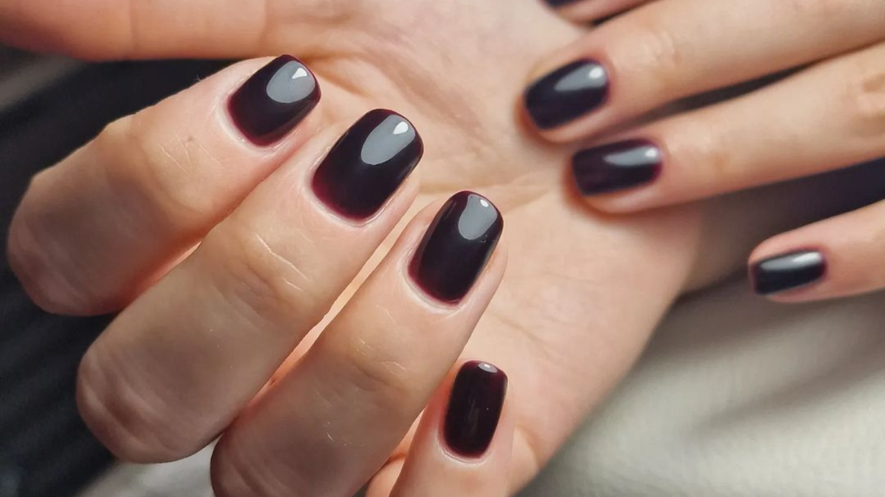 Unhas 'BlackBerry' retornam à moda depois de época nostálgica Lorena Bueri