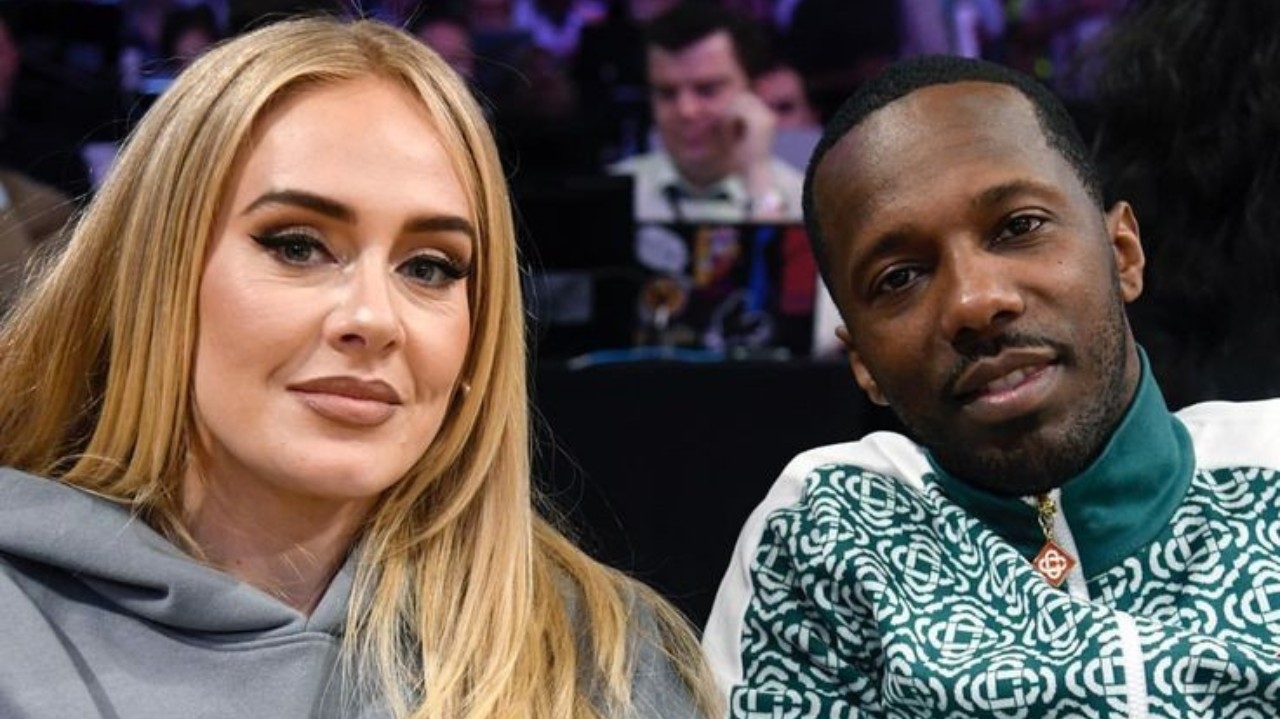 Adele anuncia noivado com empresário de LeBron James  Lorena Bueri