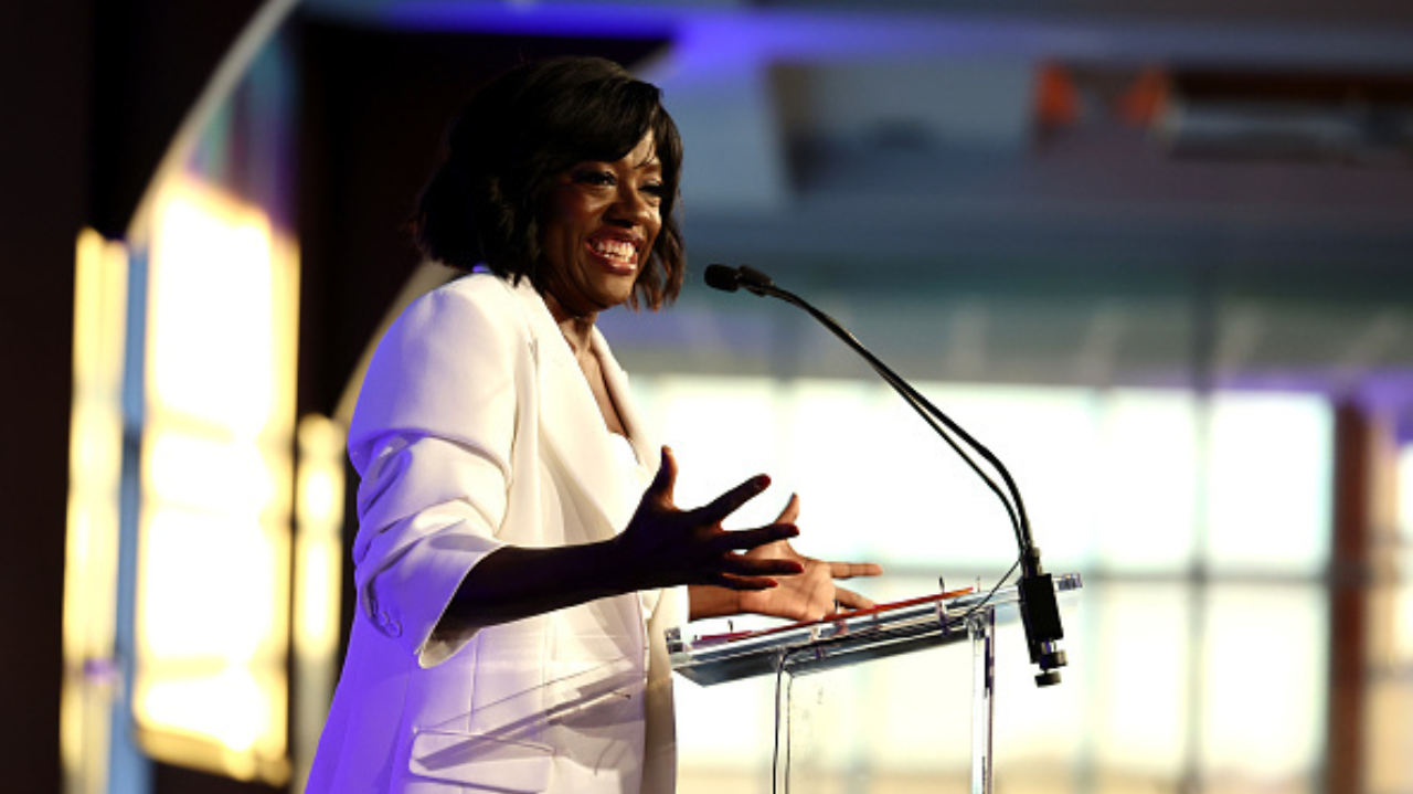 Viola Davis se solidariza com vítimas do acidente aéreo em São Paulo Lorena Bueri