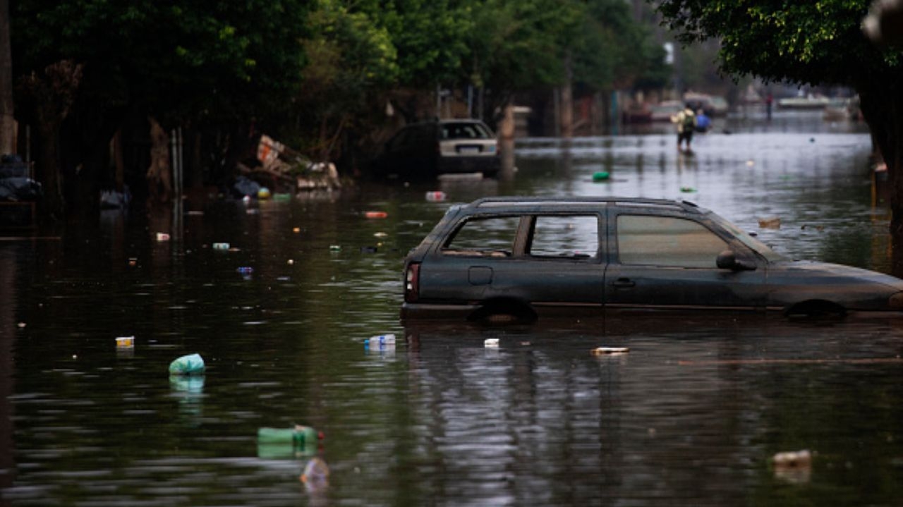 Defesa Civil faz teste com novo alerta contra desastres climáticos Lorena Bueri