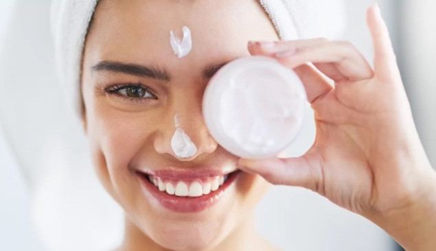 Skincare com receitas caseiras: confira cinco produtos perigosos para o rosto  Lorena Bueri