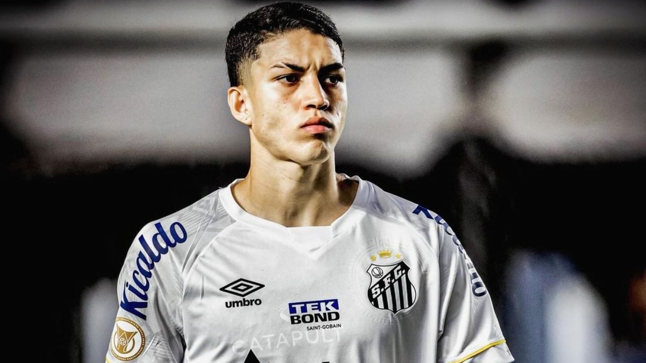 Botafogo insiste na contratação de Jair Cunha e Santos avalia proposta Lorena Bueri