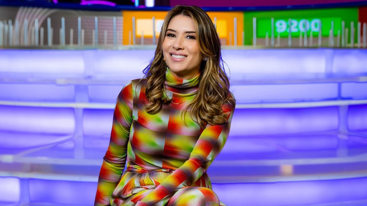 Saiba quanto Rebeca Abravanel, filha de Silvio Santos, recebe como apresentadora do SBT Lorena Bueri