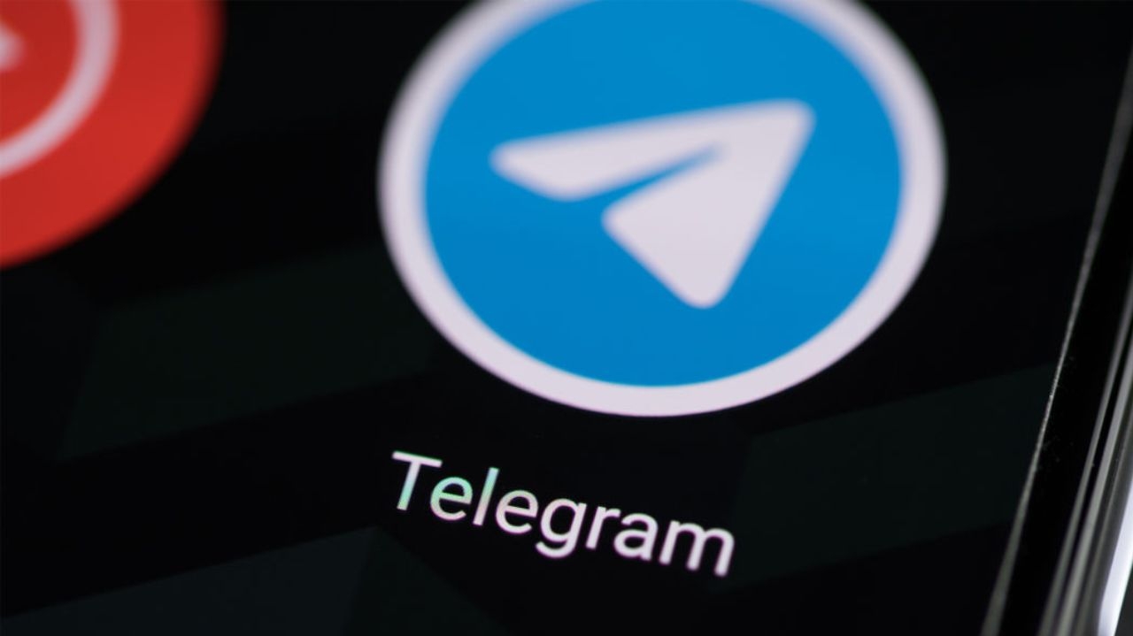 Pavel Durov, CEO do Telegram, é preso em aeroporto na França Lorena Bueri