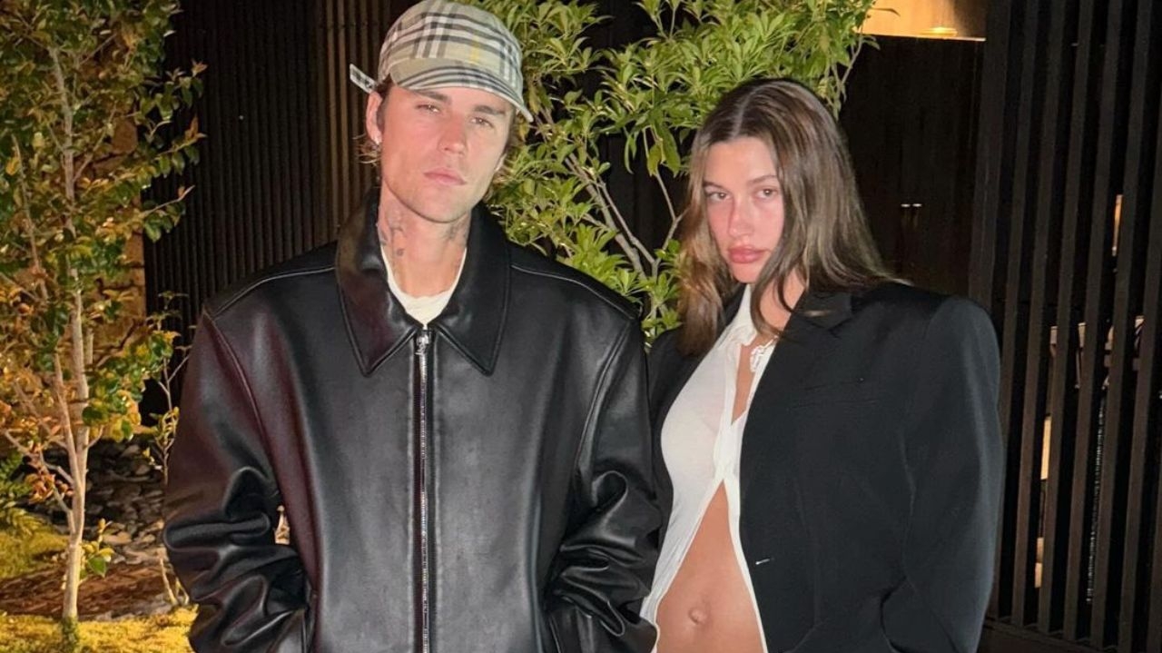 Hailey Bieber revela data do nascimento de Jack Blues em publicação no Instagram Lorena Bueri