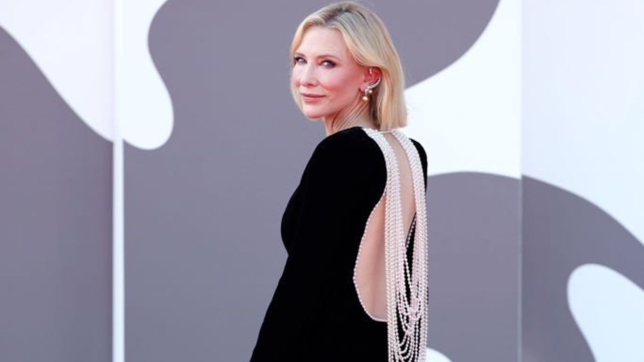 Festival de Veneza: Cate Blanchett usa macacão com decote nas costas  Lorena Bueri