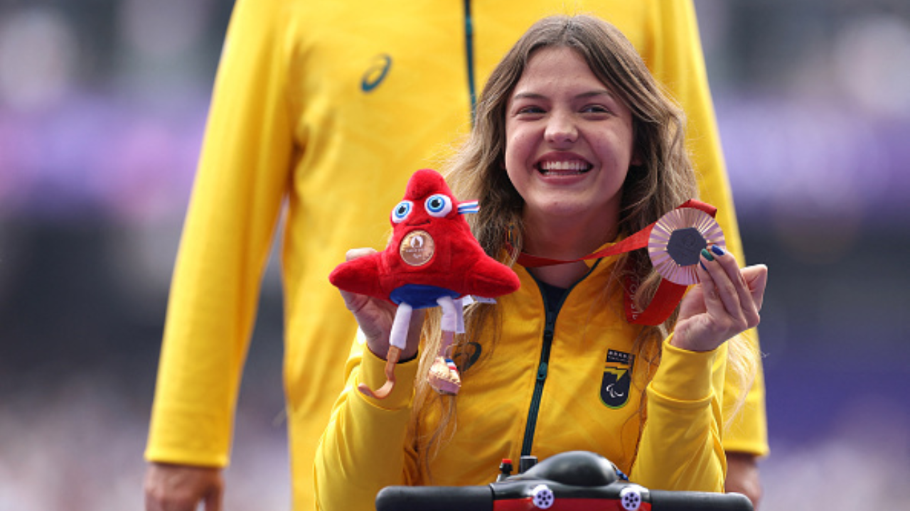 Giovanna Boscolo conquista a medalha de bronze no lançamento de club em ...