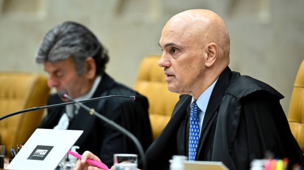 OAB solicita a Alexandre de Moraes a revisão da multa imposta a usuários do X que usarem VPN Lorena Bueri