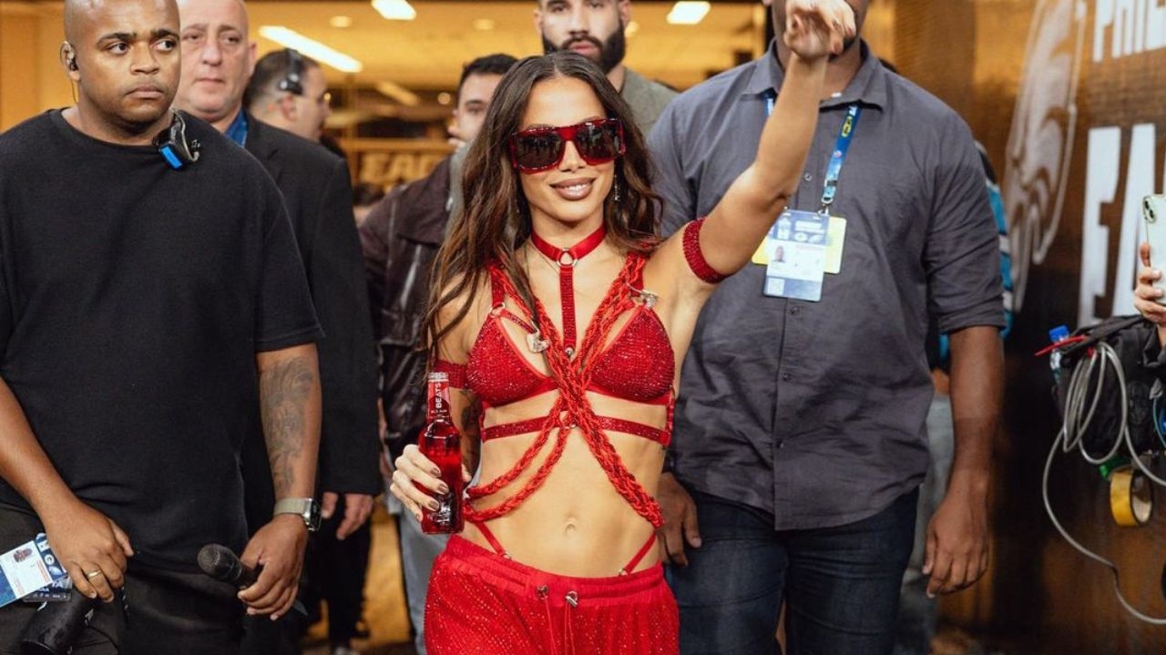 Anitta faz festa cheia de famosos na afterparty após jogo da NFL em São Paulo Lorena Bueri