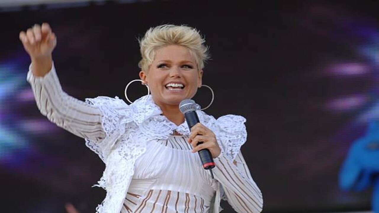  Xuxa assina com a Som Livre para lançamento de álbum inédito Lorena Bueri