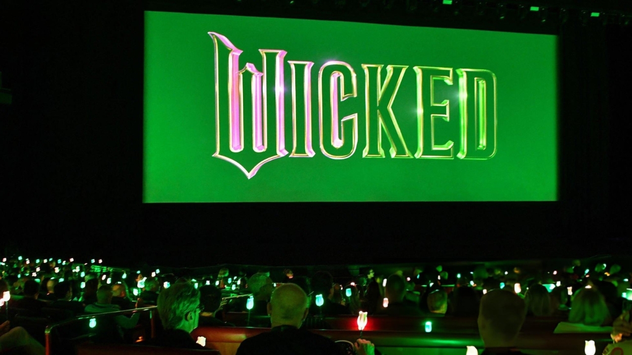 Filme 'Wicked' estrelado por Ariana Grande, tem estreia adiantada no Brasil Lorena Bueri