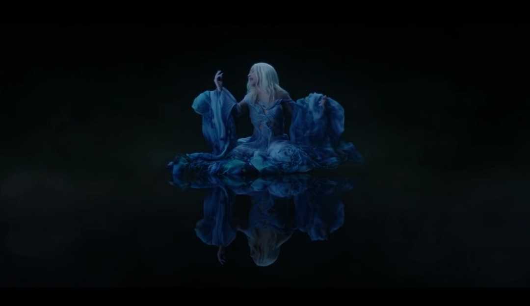 Christina Aguilera lança clipe da música “Reflection” do filme “Mulan”