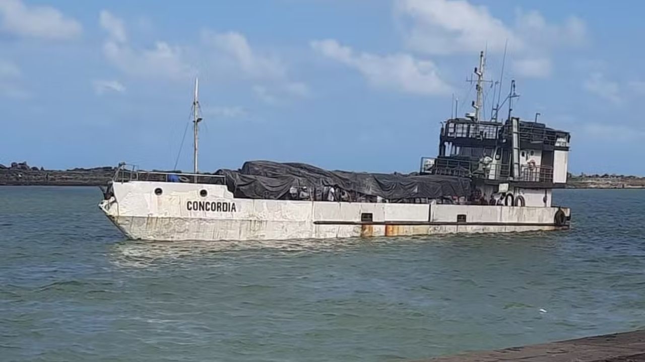 Navio de carga afunda no litoral de Pernambuco e deixa quatro tripulantes mortos Lorena Bueri