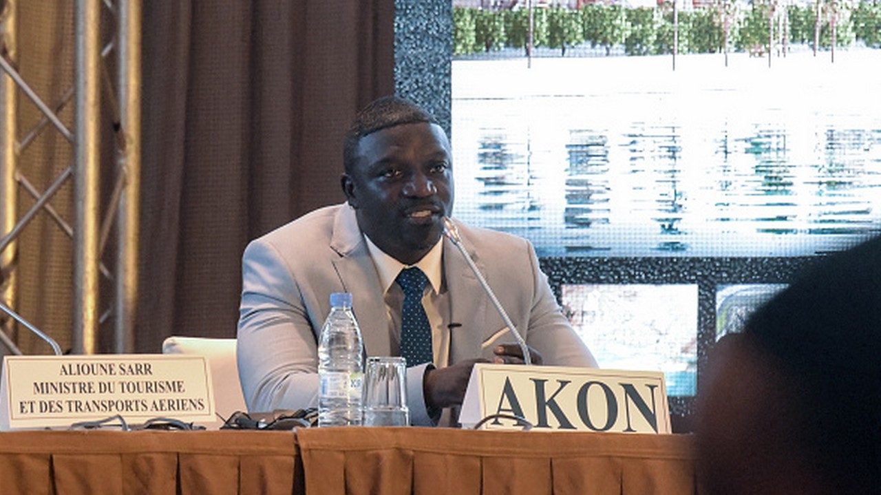 Construção da 'Akon City' no Senegal enfrenta desafios Lorena Bueri