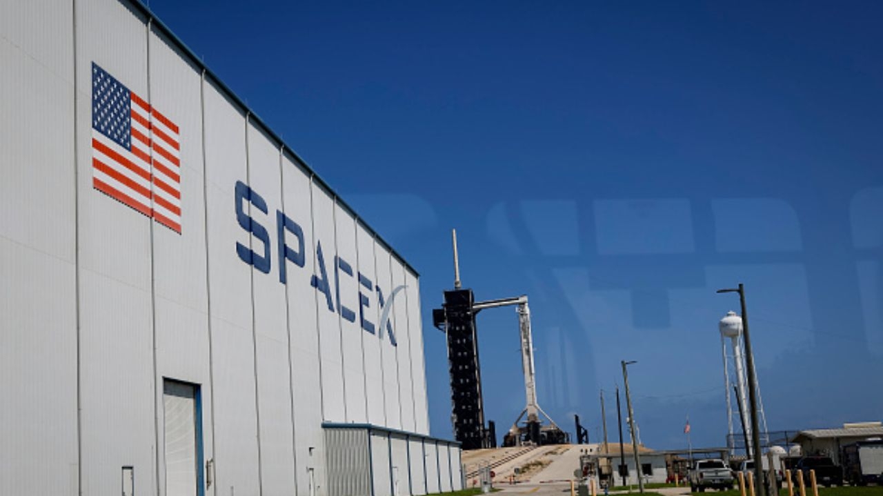 Spacex é processada por invasão e danos à propriedade Lorena Bueri