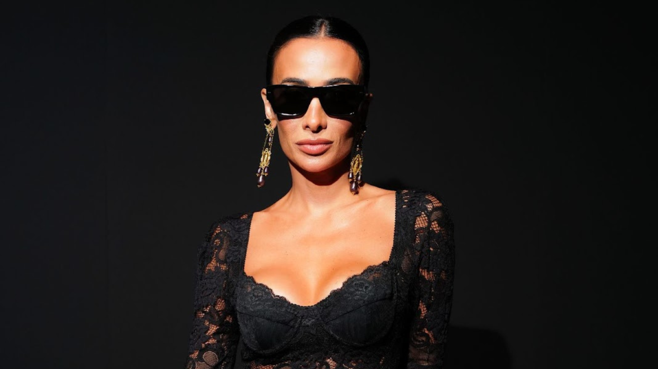 Dolce & Gabbana traz sensualidade e glamour à mulher moderna e, no dia seguinte, apoia a designer chinesa Susan Fang Lorena Bueri