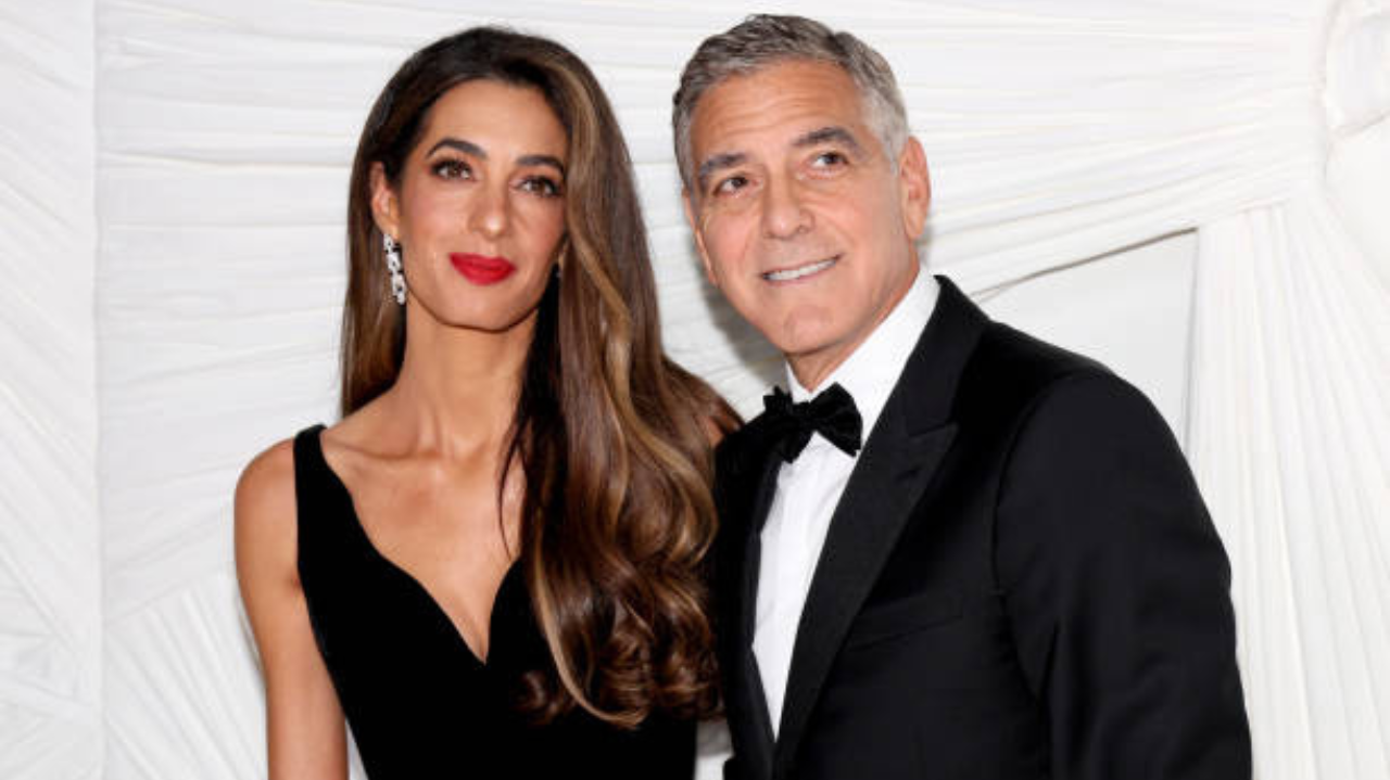 George Clooney e esposa reúnem famosos em festa de gala beneficente  Lorena Bueri