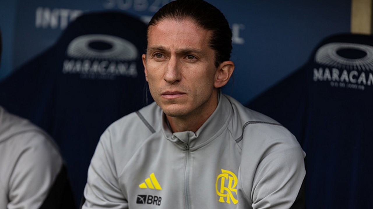 Filipe Luís assume interinamente o comando do Flamengo Lorena Bueri