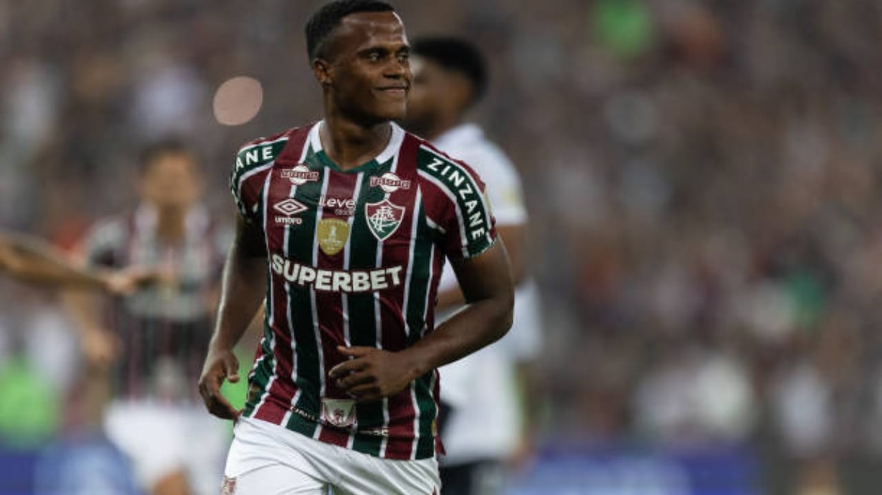 Fluminense confirma saída de Arias no fim de 2024 Lorena Bueri