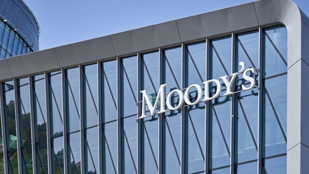 Moody’s eleva nota de crédito do Brasil Lorena Bueri