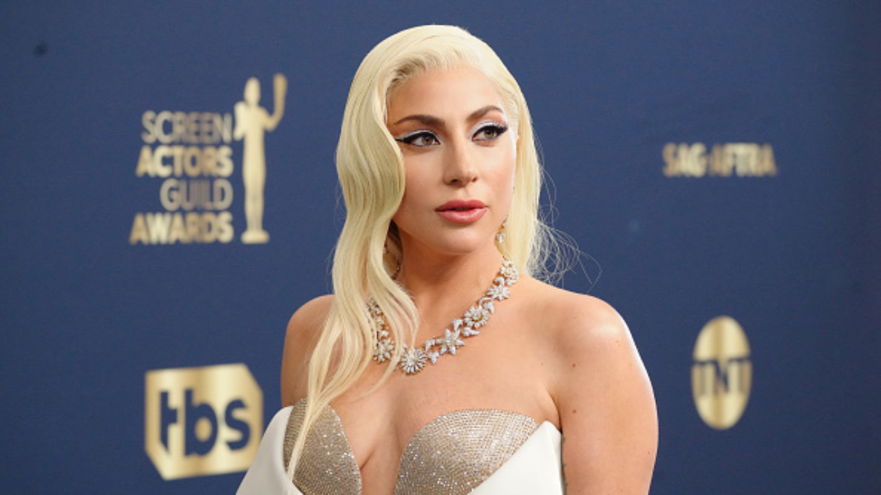 Lady Gaga conquista 100 milhões de ouvintes mensais no Spotify Lorena Bueri