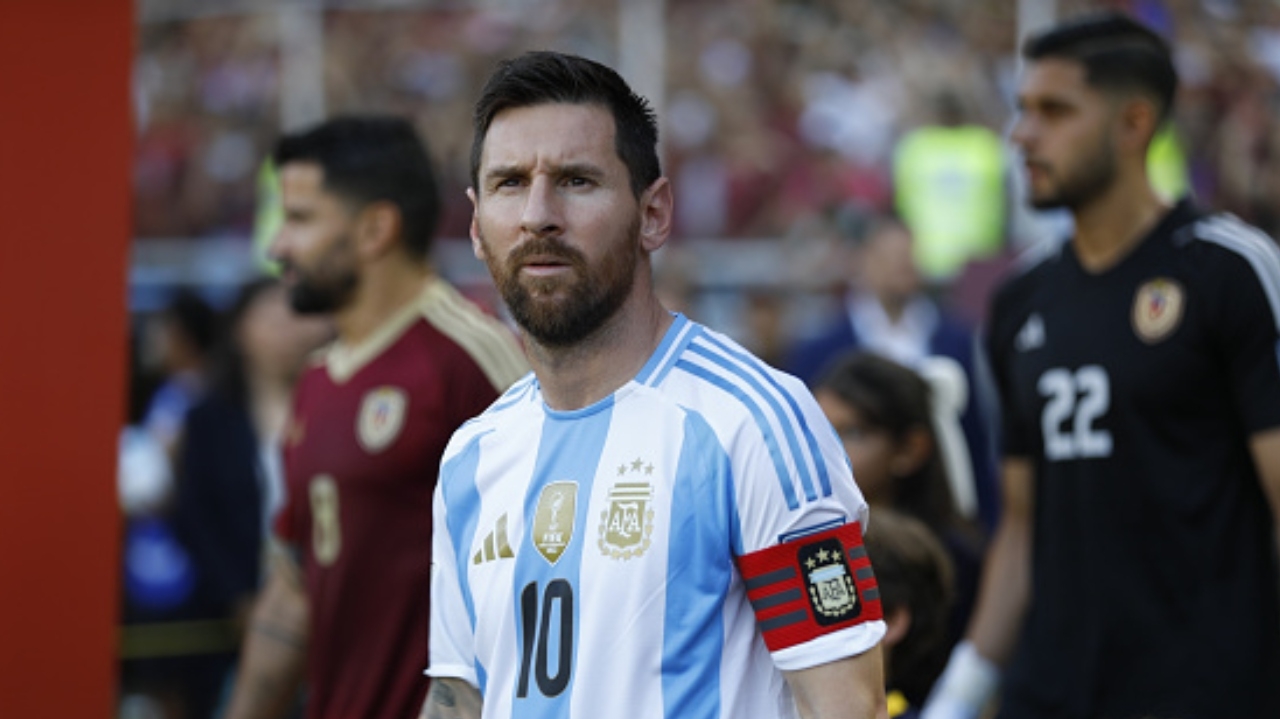 Messi celebra retorno à Seleção Argentina após lesão na final da Copa América Lorena Bueri