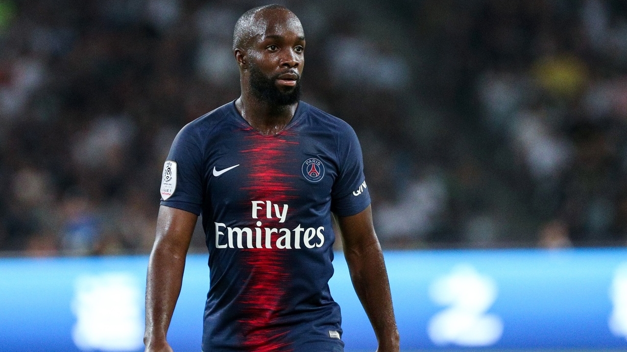 FIFA anuncia que irá adaptar regulamento de transferências após caso Lass Diarra Lorena Bueri