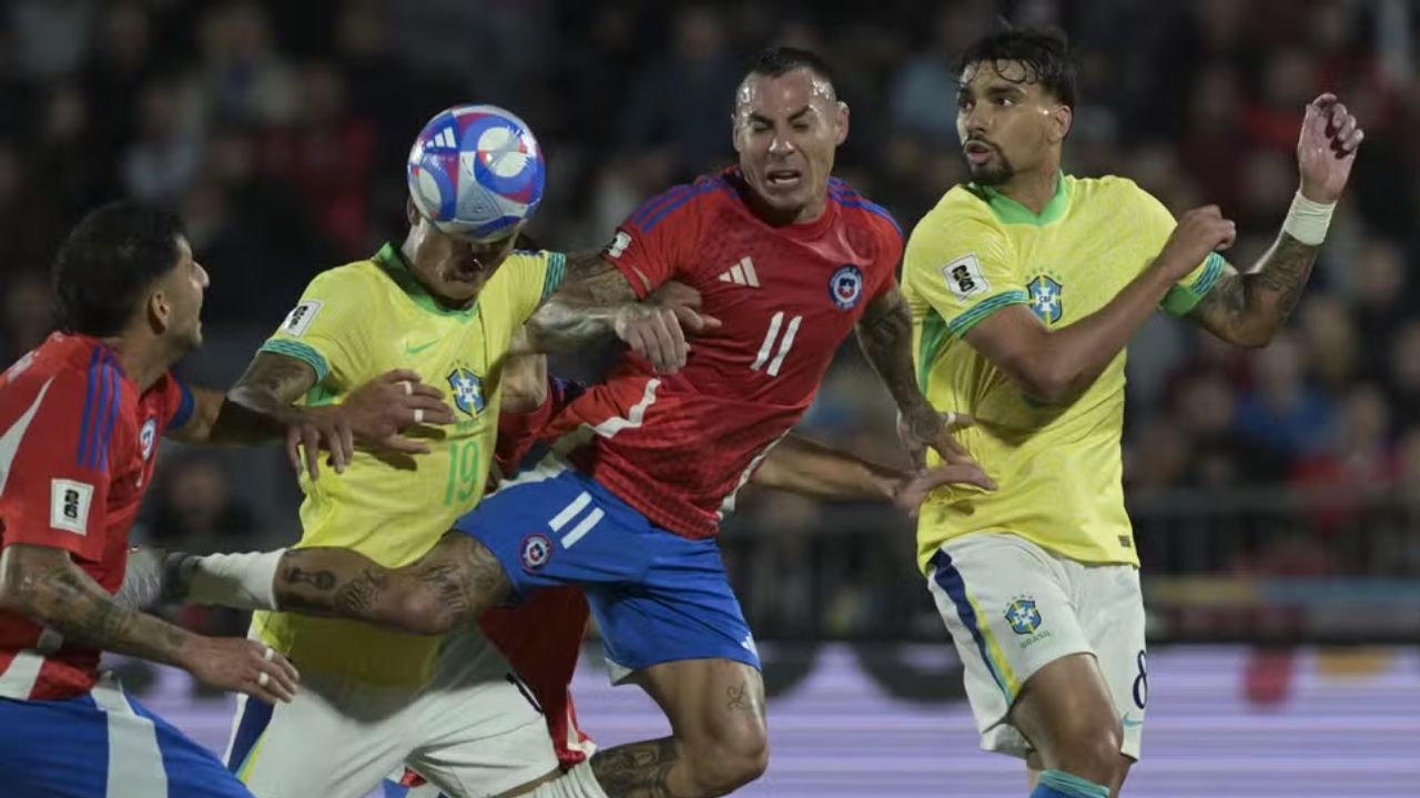 Confira os jogadores que atuam no Brasileirão que se destacaram nessa rodada de Eliminatórias Lorena Bueri