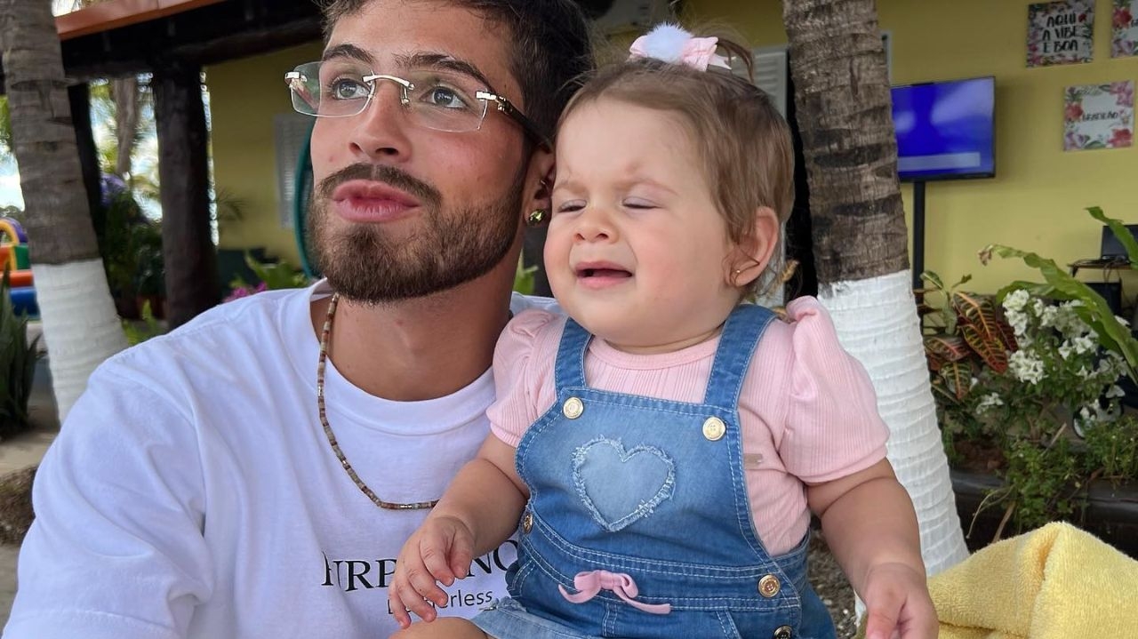 João Guilherme marca presença em festa de Maria Flor  Lorena Bueri