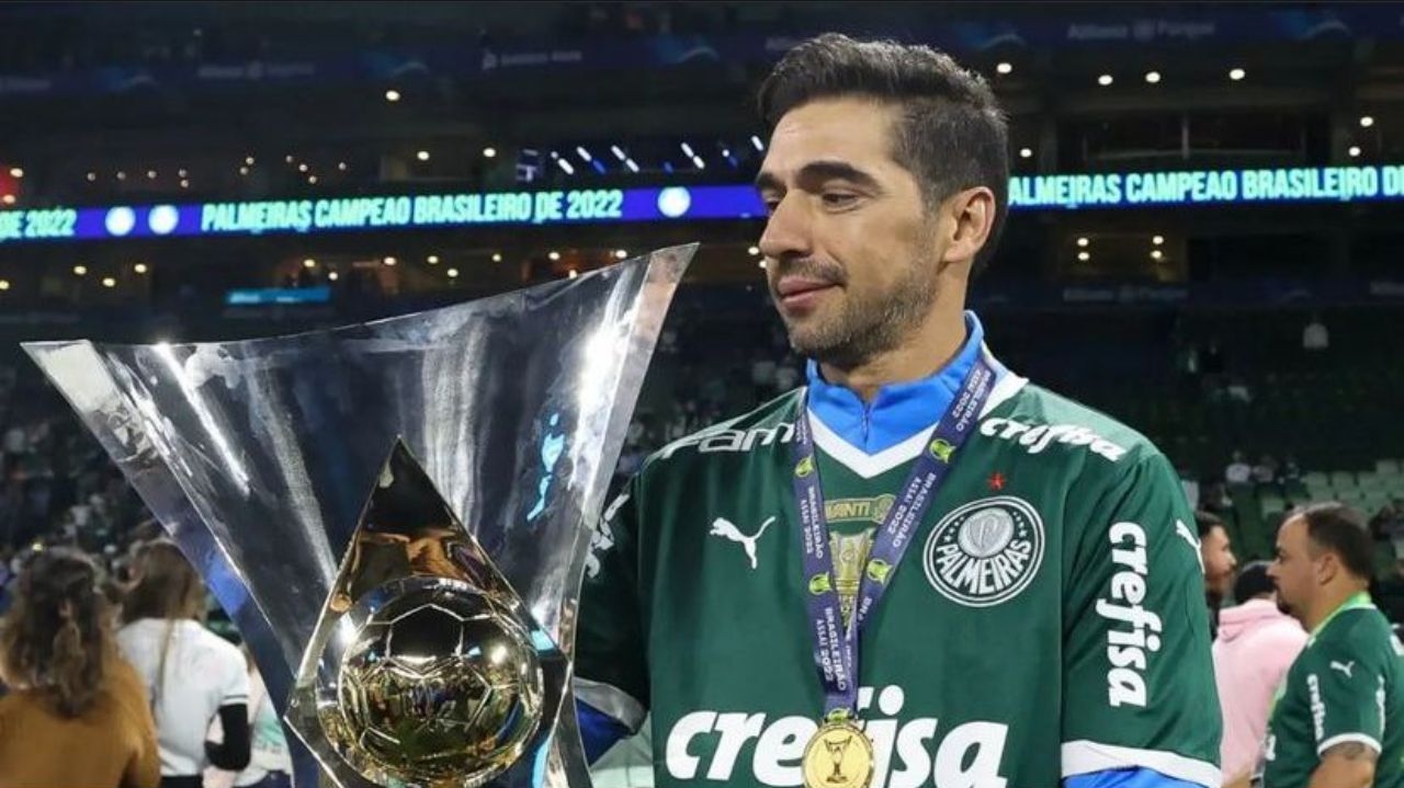 Técnico Abel Ferreira, veja seus 4 anos de excelentes conquistas no Palmeiras   Lorena Bueri