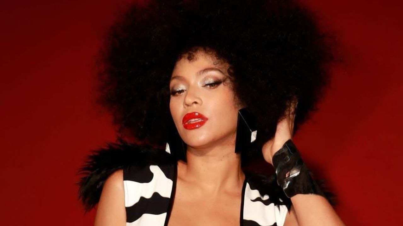 Beyoncé transforma-se em Betty Davis para o Halloween Lorena Bueri