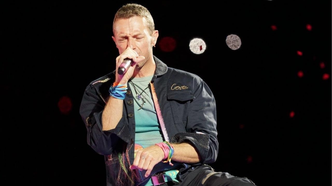 Vocalista do Coldplay assusta fãs durante show em Melbourne Lorena Bueri