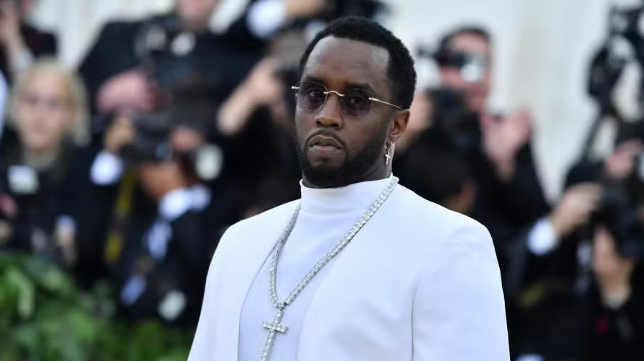 Preso, P. Diddy completa 55 anos, enquanto aguarda julgamento Lorena Bueri