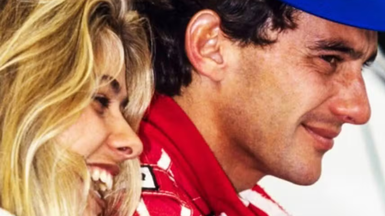 Adriane Galisteu comenta homenagens à Ayrton Senna Lorena Bueri