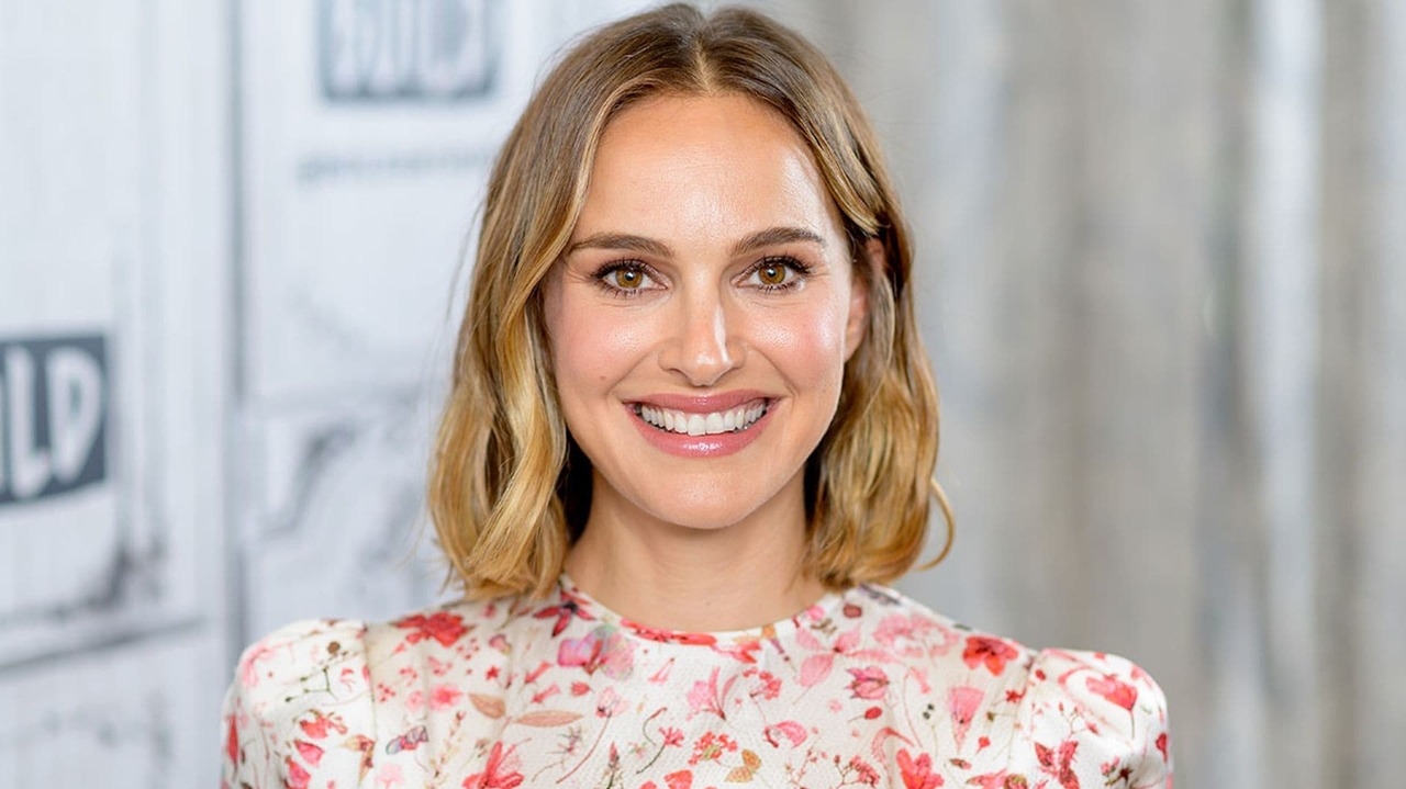 Natalie Portman mostra ter superado o divórcio com Benjamin Millepied Lorena Bueri