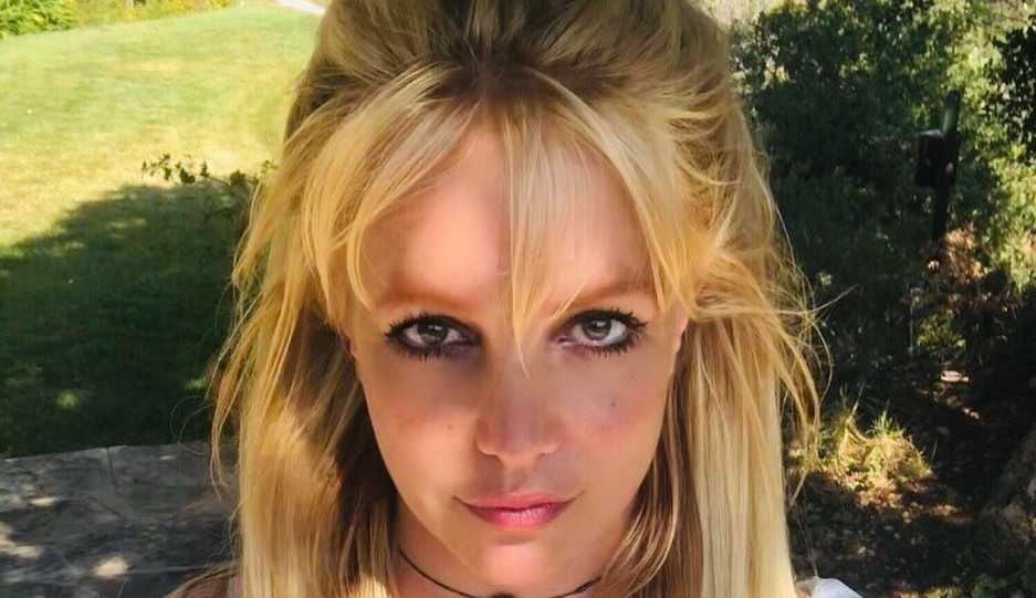 Britney Spears acusa o pai de tentativa de extorsão