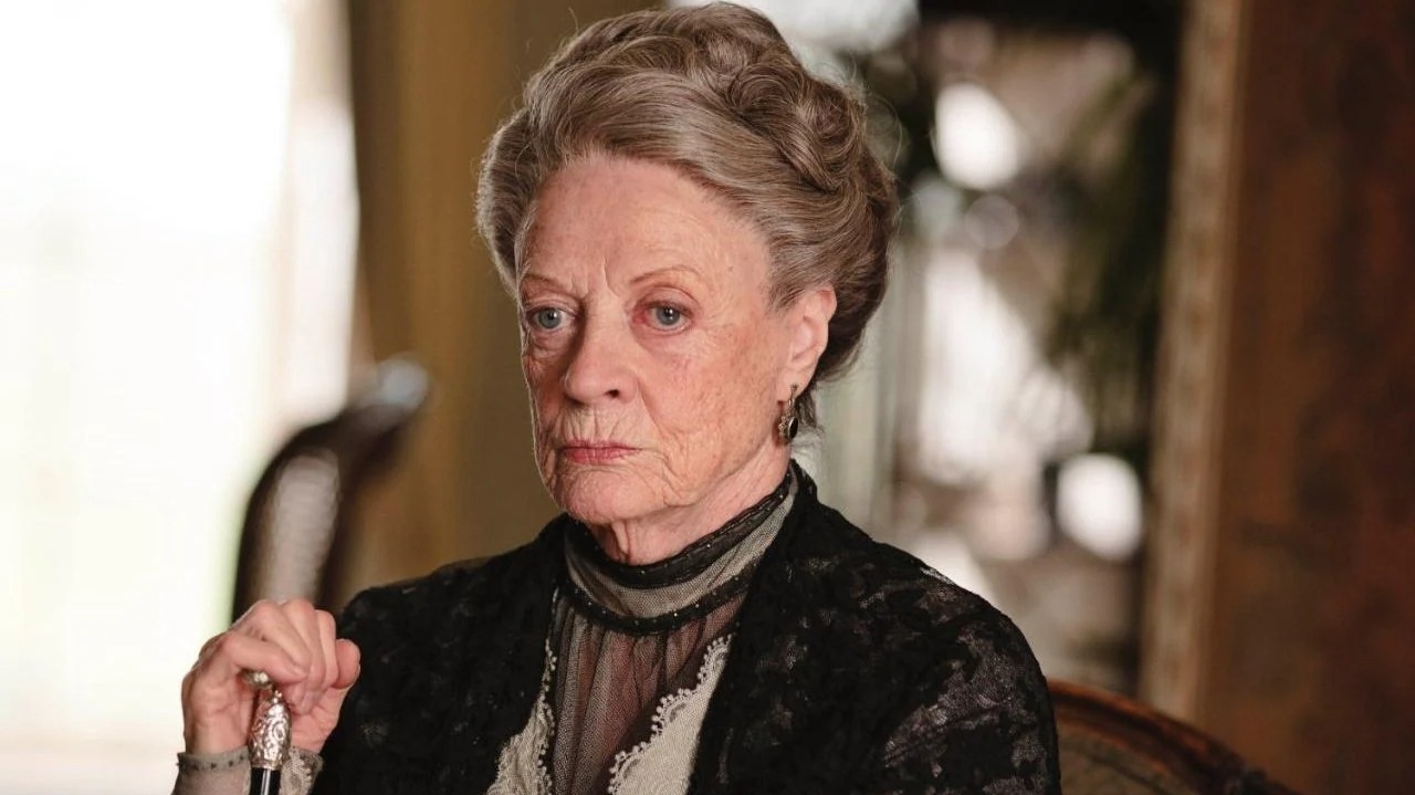 Sequência de 'Mudança de Hábito' muda roteiro após morte de Maggie Smith Lorena Bueri