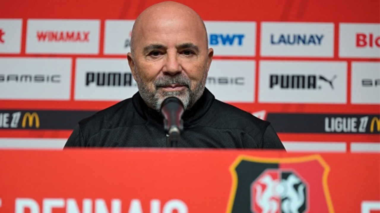 Na mira do Santos, técnico Sampaoli prefere assinar com clube francês Lorena Bueri