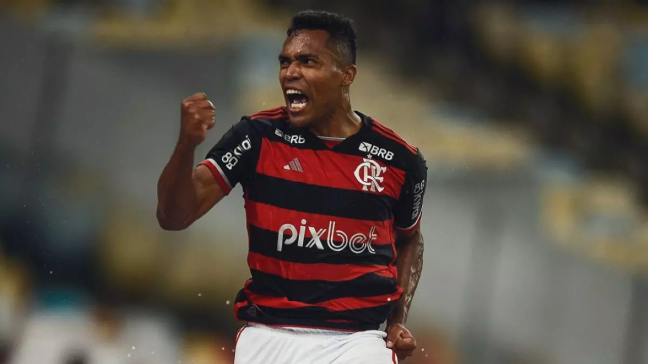 Alex Sandro corresponde às expectativas e se torna peça importante no Flamengo Lorena Bueri