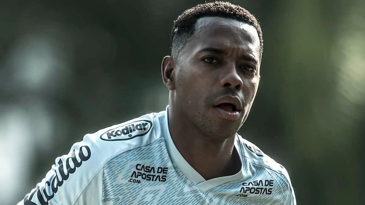 Robinho tem julgamento de liberdade retomado pelo Supremo Tribunal Federal Lorena Bueri