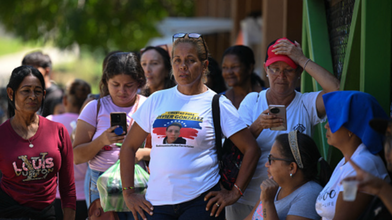 Venezuela liberta 225 detidos após protestos contra o resultado das eleições Lorena Bueri