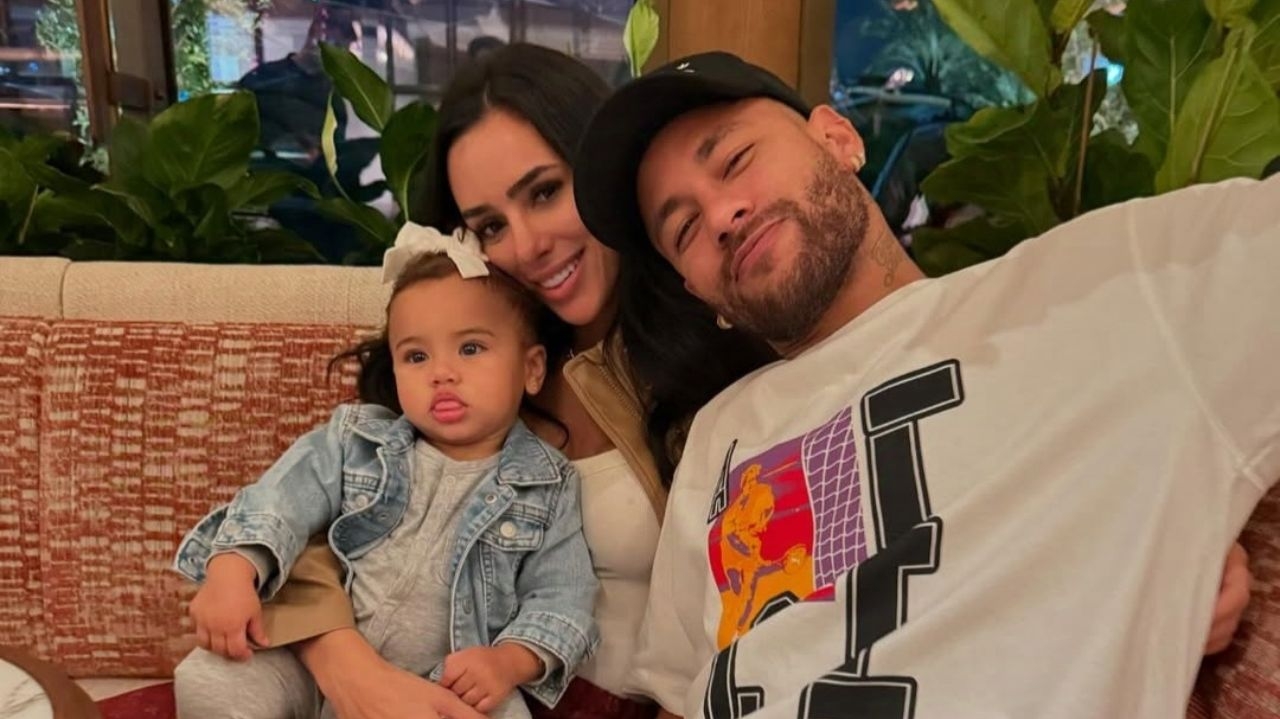 Neymar destaca a importância de ter sua filha ao lado durante a recuperação de lesão Lorena Bueri