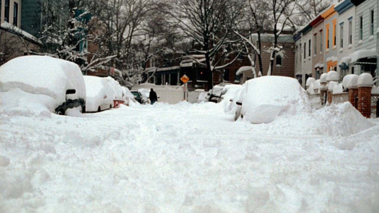 Nova York registra primeira neve intensa do ano Lorena Bueri